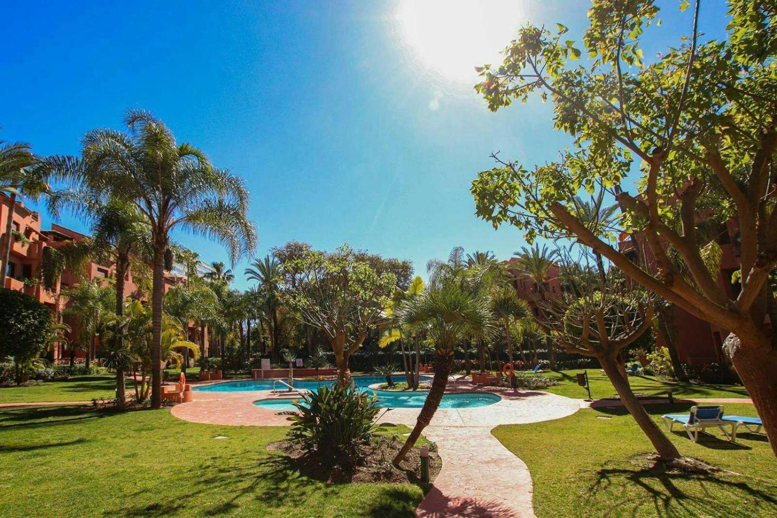 Piso 4 Hab. - Elviria Playa Apartamento Marbella Exterior foto